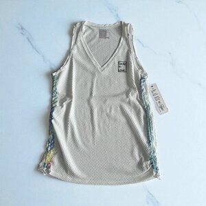 LUCKY IN LOVE White V Neck Mesh Tank Size M NEW with tags